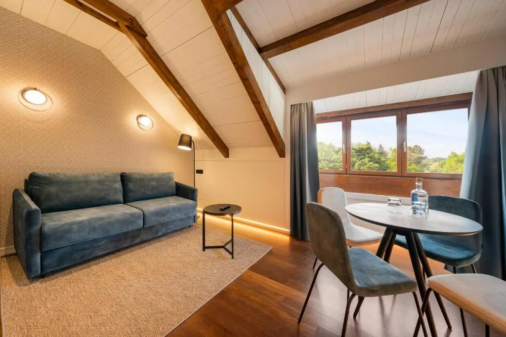 Suite abuhardillada del Balneario de Guitiriz